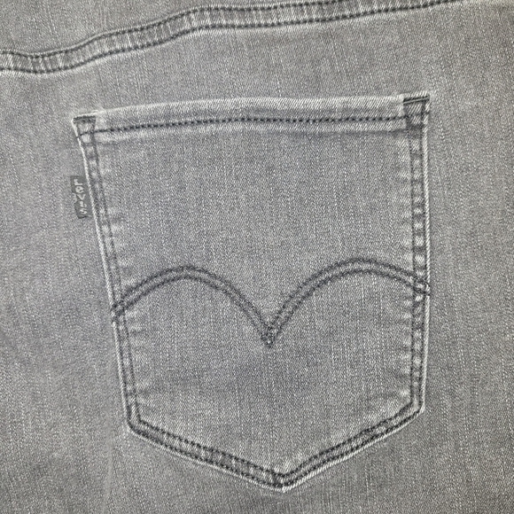 Levi's black 711 High Rise Super Skinny plus size jeans - Picture 7 of 12